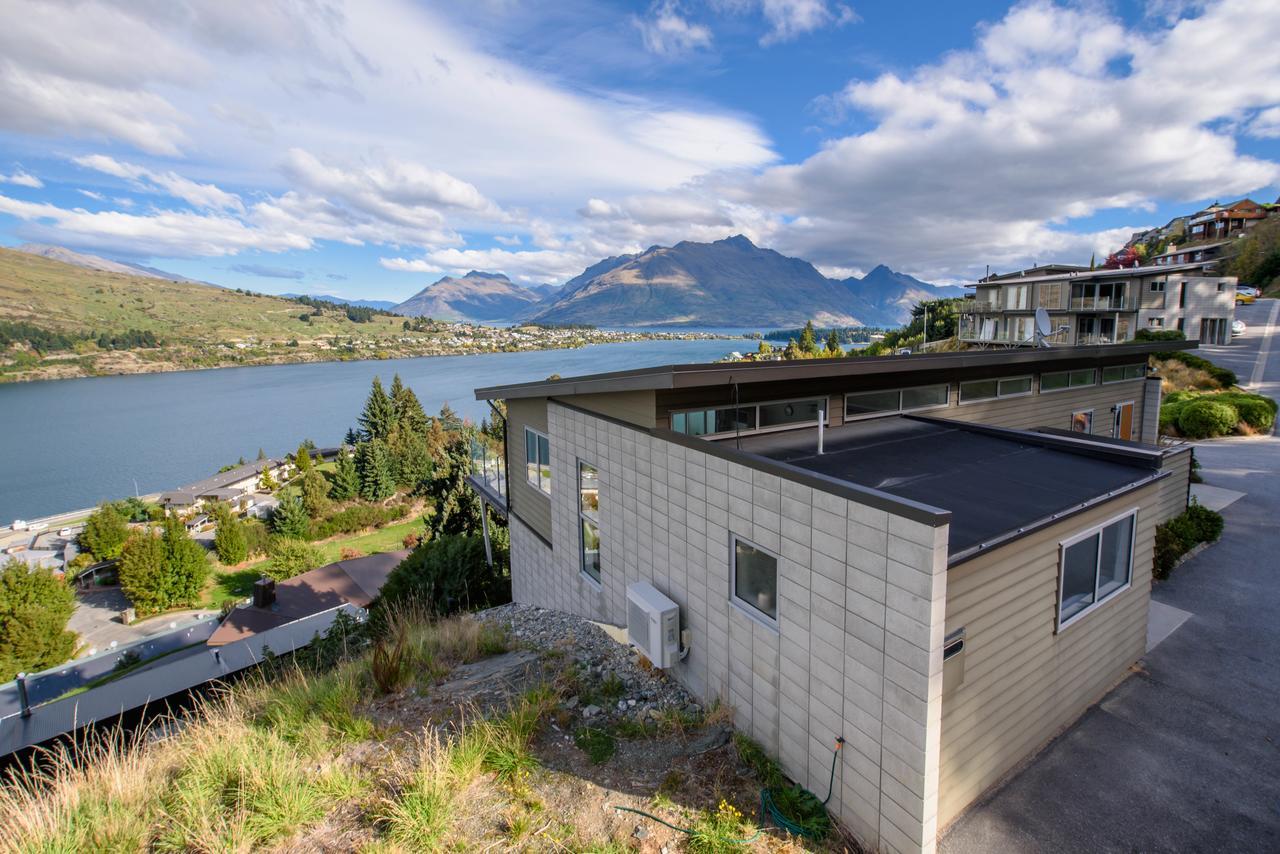 Contemporary Hilltop Abode Queenstown Exterior foto