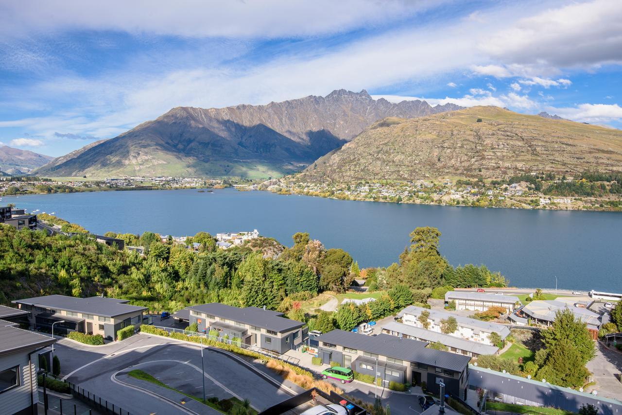 Contemporary Hilltop Abode Queenstown Exterior foto