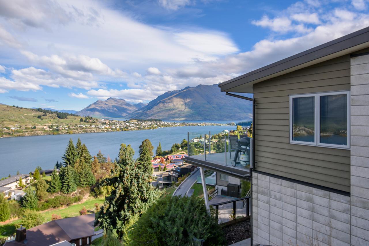 Contemporary Hilltop Abode Queenstown Exterior foto