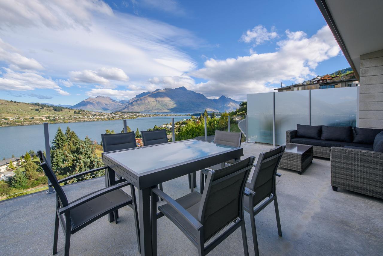 Contemporary Hilltop Abode Queenstown Exterior foto